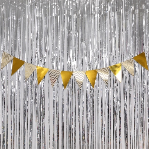 Dây dc tiệc sinh nhật TAM GIÁC màu VÀNG