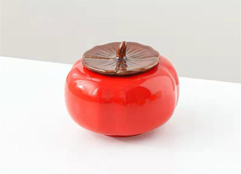 Quả hồng sứ màu ĐỎ núm nâu 8*8*4cm