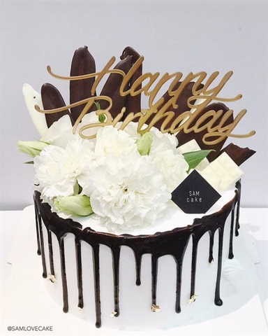 Topper mica HPBD chữ nghiêng vàng