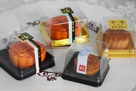 Hộp Pet TT vuông đế vàng XY80S bánh 100-125g-X