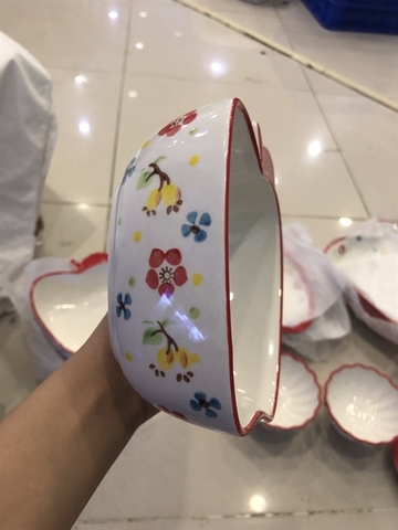 HOA NHÍ ĐỎ- Bát hình quả táo 16-16-6.3cm