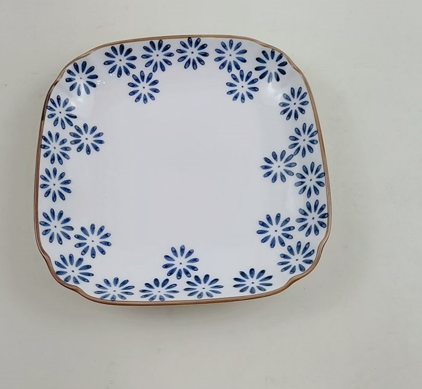 A77: Đĩa vuông họa tiết cúc daisy size 20*20*3.3cm