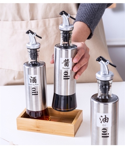 A116 Set đựng dầu ăn inox màu bạc (3chai)