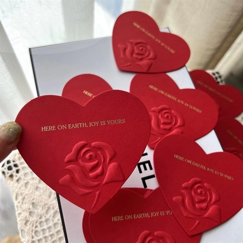 Set 5 tim giấy dập HOA HỒNG màu ĐỎ
