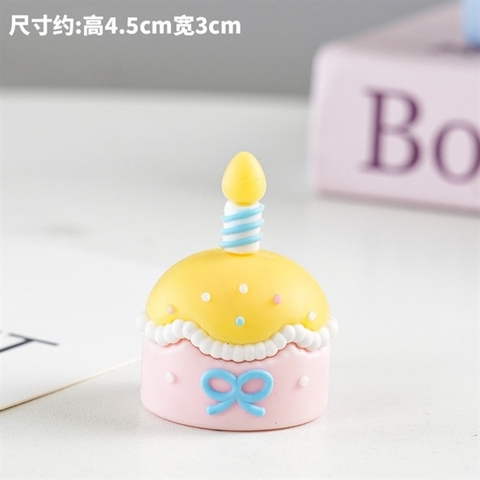 Kute bánh sinh nhật mini 1 tầng màu VÀNG NẾN VÀNG