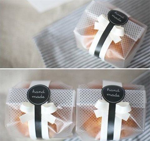 túi cookies trắng chấm bi đen 9x22.5cm/bịch 100c-A