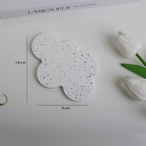 Decor thạch cao đĩa đám mây chấm mực 9*14cm