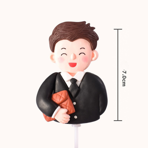 Que SLC kute boss áo đen cầm ví nâu