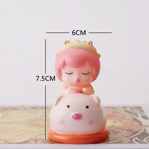 Trang trí Bé GÁI cưỡi heo