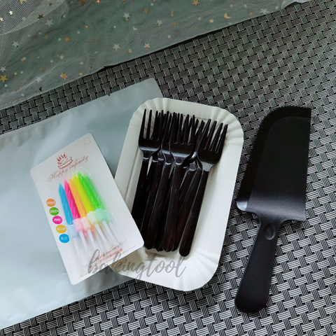 Set dao dĩa đĩa nến 10p ĐEN kèm nến SẮC MÀU  (10p)