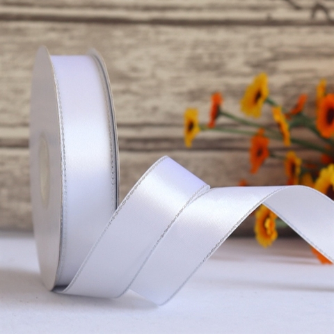 RB kim tuyến TRẮNG viền kim tuyến (2.5cm) 45M