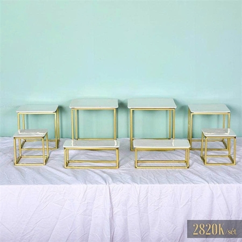 Set bàn tiệc 8 Chi tiết khay sứ vuông
