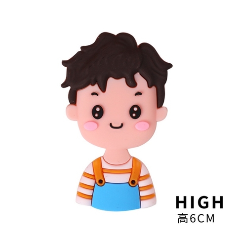 Que NHỰA DẺO kute bé trai áo kẻ xanh trắng