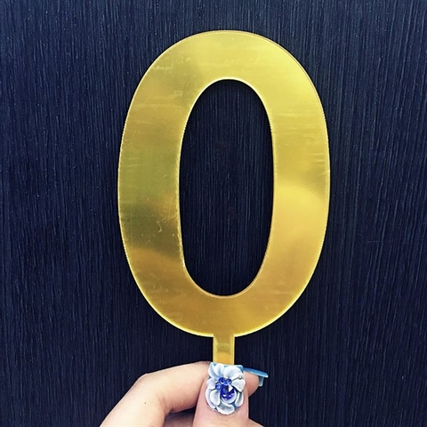 Topper mica số 0 vàng