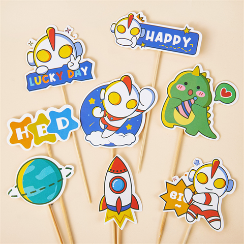 Set Que giấy Ultraman + tên lửa ( combo2)