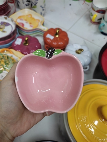 Đĩa chấm táo hồng