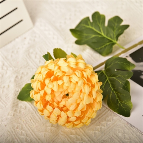 Cành hoa cúc phú quý - VÀNG NHẠT