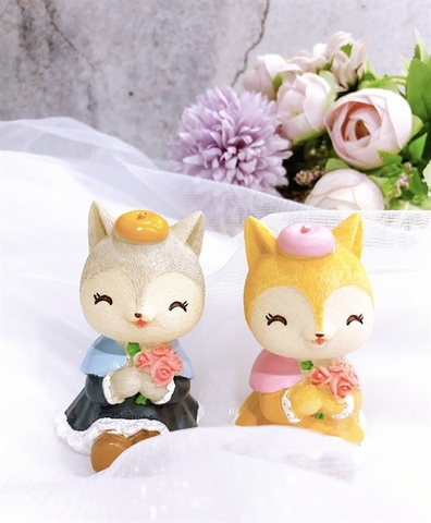 Đồ chơi Cáo VÀNG - XÁM ôm hoa - 2c