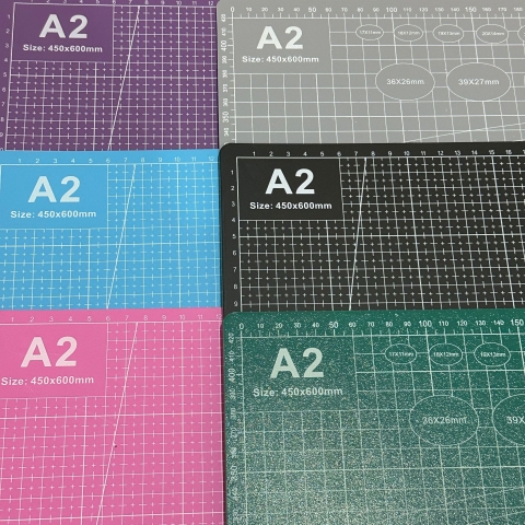 Bảng lót đất nặn A2  size 2,5mm*45*60cm mix màu