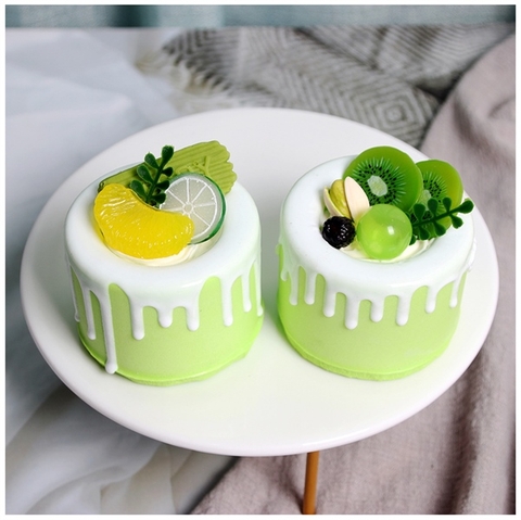 Mô hình bánh bento hình tròn 9*7,5cm màu xanh
