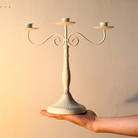 Chân nến phong cách Châu Âu màu trắng loang 3 chân