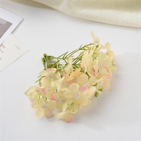 set 10 chùm Hoa hồng 5 cánh mix màu VÀNG