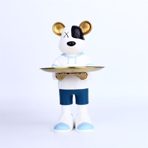 Gấu Kaws bê đĩa