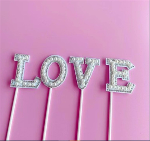 Que cắm Love ngọc trai BẠC