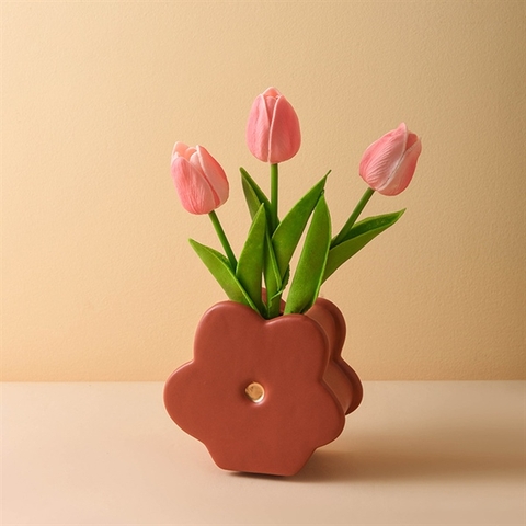 Bình hoa tulip - NÂU ĐẤT