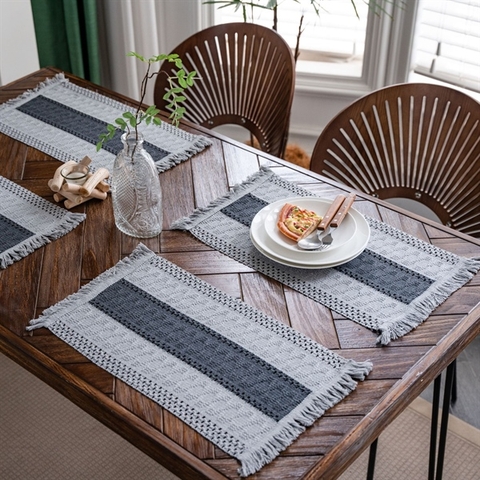 Khăn trải bàn ăn vải sợi móc size 30*50cm màu ghi+đen