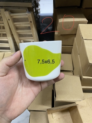 A175a chén trà hình trái lê 7.5*6.5cm