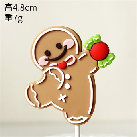 Que kute MC bé GỪNG cầm quả đỏ nhựa dẻo