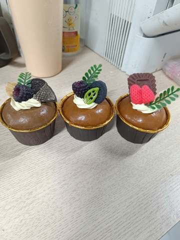 Mô hình bánh cupcake  6.5*6.5*7cm