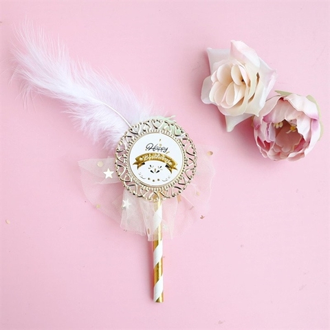 Biển hiệu HPBD tròn trắng CHỮ VÀNG - ren ngọc trai lông vũ trắng NGẮN (12CM)