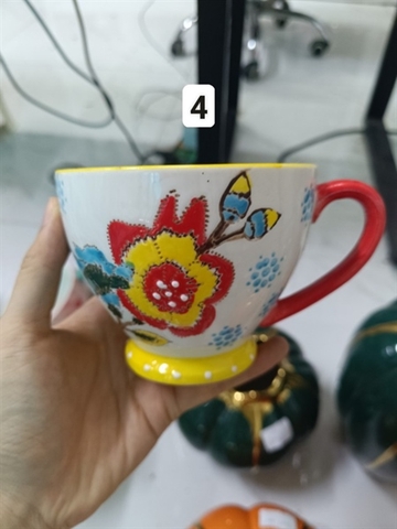 Cốc vẽ tay