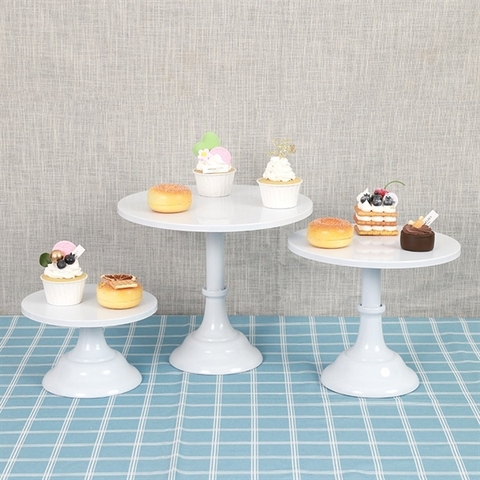 Cakestand màu trắng size 20cm