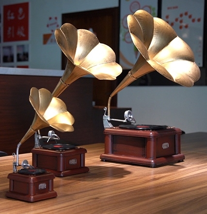 Loa cổ decor đĩa than VÀNG size 50*17,5*27,5cm