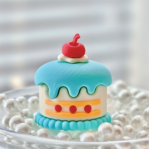 Kute bánh sinh nhật mini XANH DƯƠNG quả đỏ