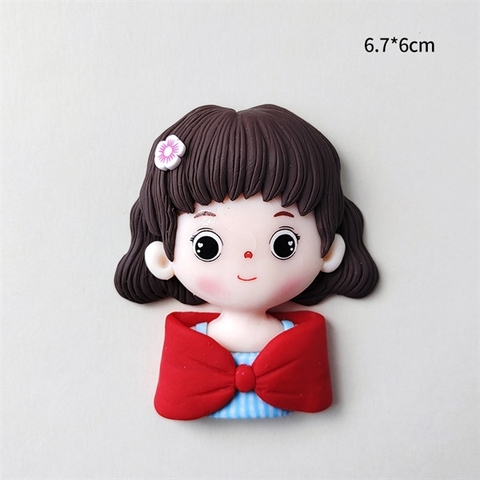 Que kute cô gái tóc ngắn áo choàng đỏ