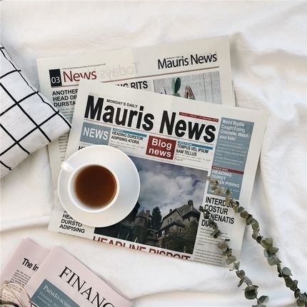 Báo giấy chụp ảnh Mauris News
