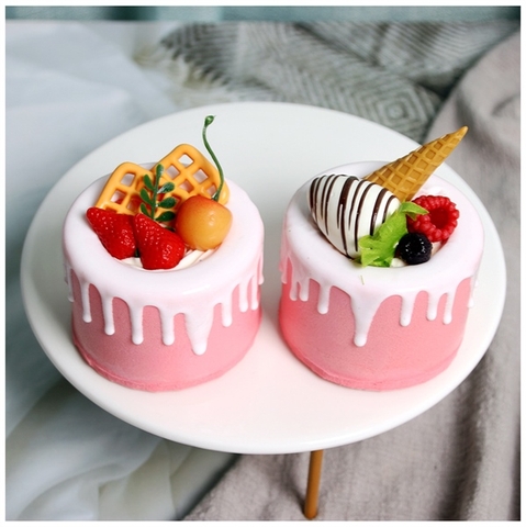 Mô hình bánh bento hình tròn 9*7,5cm màu hồng