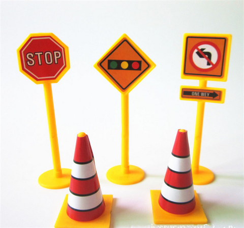 Trang trí Set biển hiệu công trình