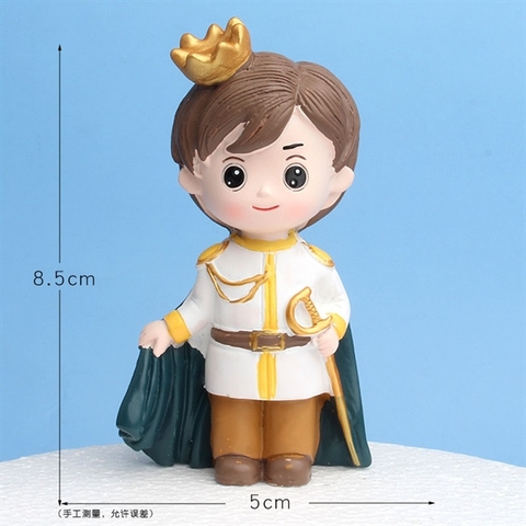 Trang trí Hoàng tử áo choàng đen sứ