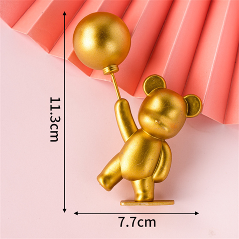 Gấu nhựa ĐỨNG CẦM BÓNG VÀNG ko đèn