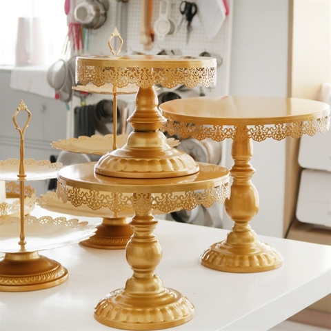 Cakestand màu vàng hoa văn size 30cm