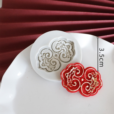 Khuôn F khuy áo hoa văn