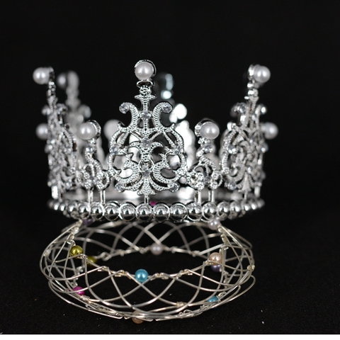 Vương miện bạc tròn 11.5 NHỰA
