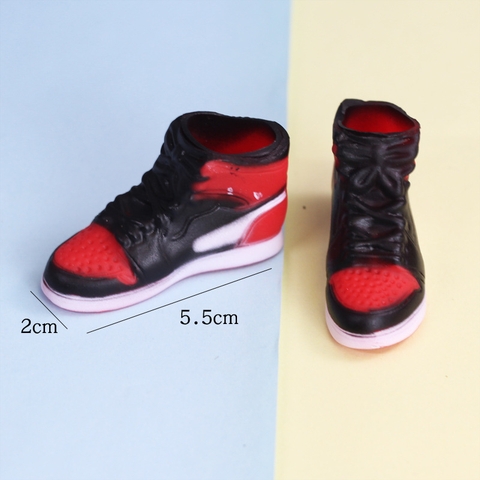 Đồ chơi trang trí Giày bóng rổ ĐEN