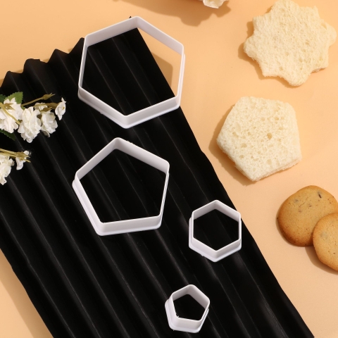 Set 4 khuôn nhấn QUẢ BÓNG ĐÁ to nhỏ