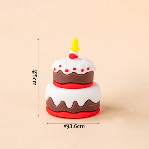 Kute bánh sinh nhật 2 tầng nâu đỏ trắng